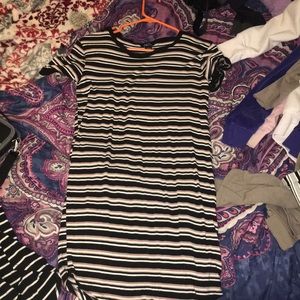 t-shirt dress stripped